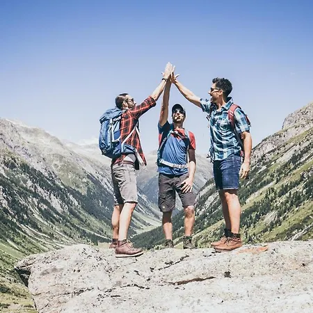 Penzinghof דירה *